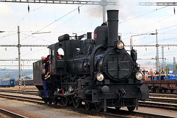ma�inka 17c 372 zo Strasshofu po�as discipl�ny �pivo na spojnici�